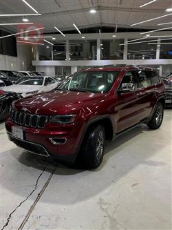 جیپ گراند شیرۆکی